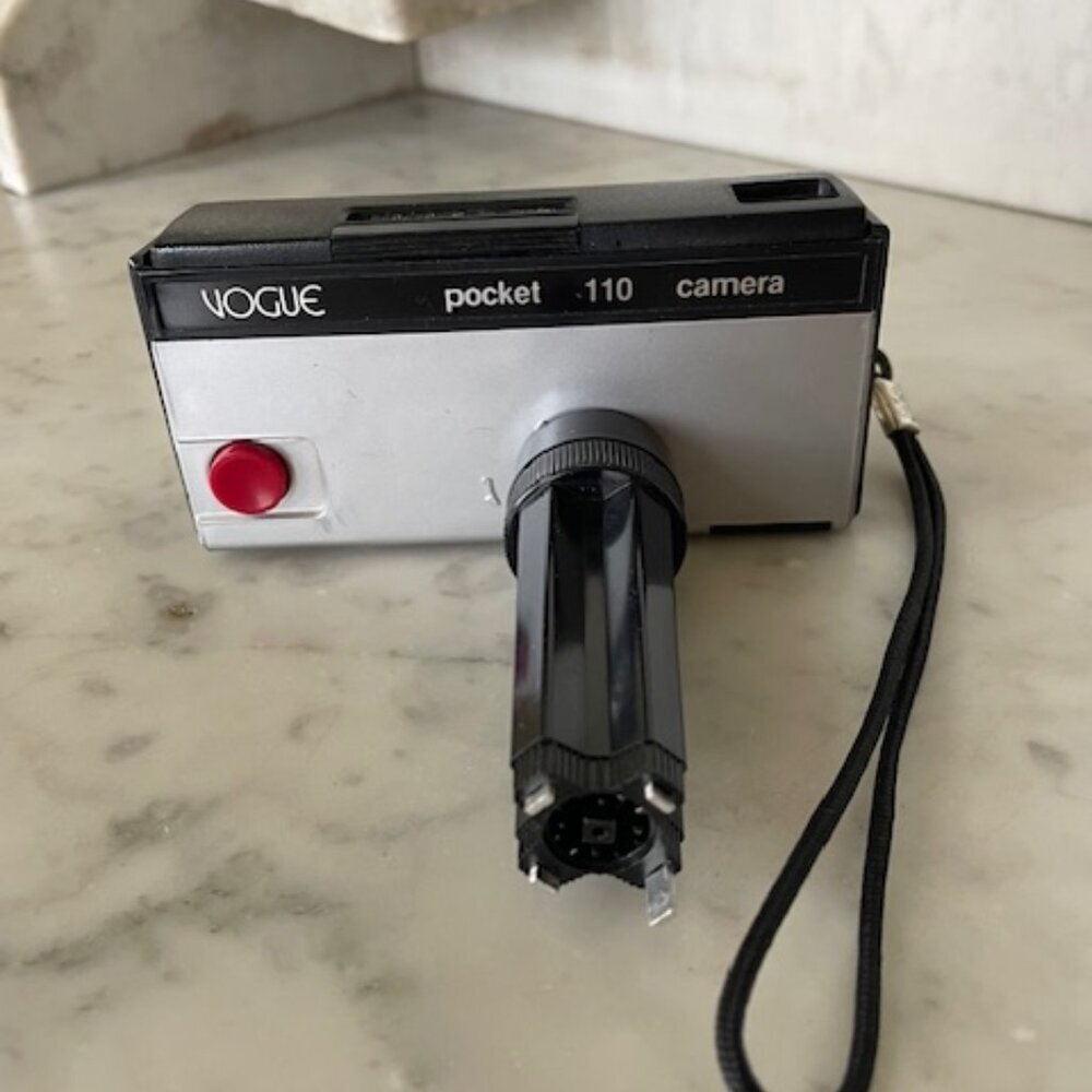 VOGUE 110 Film Camera Vintage In Orginal Box - Picture 10 of 15